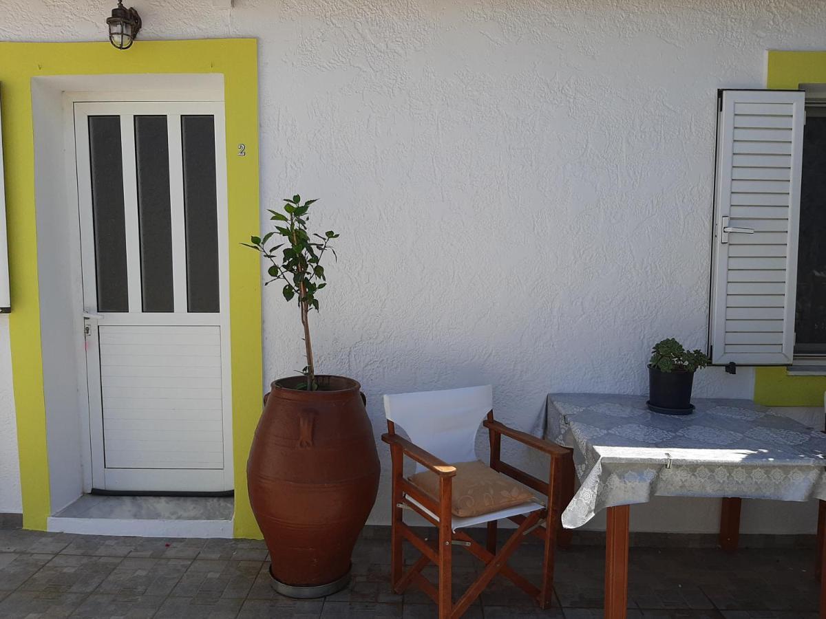Lemon Garden 2 Apartment Karidi Екстериор снимка