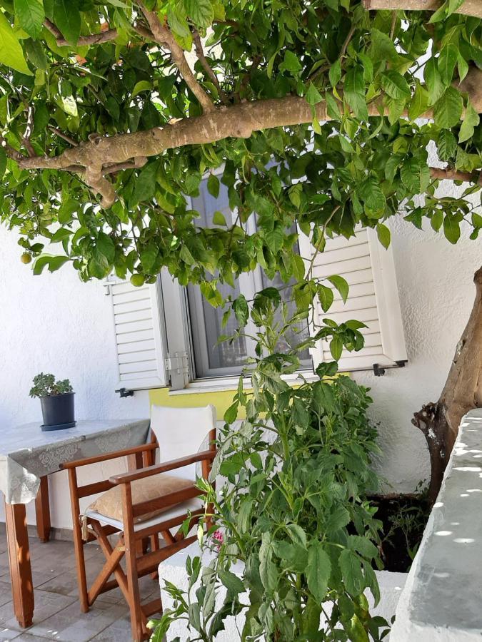 Lemon Garden 2 Apartment Karidi Екстериор снимка